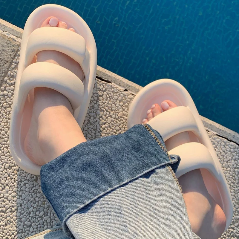 Women Summer Soft Slippers Fashion Thick Platform Anti-Slip Female Cloud Cushion Slides Outdoor Simple Solid Beach Lady Shoes