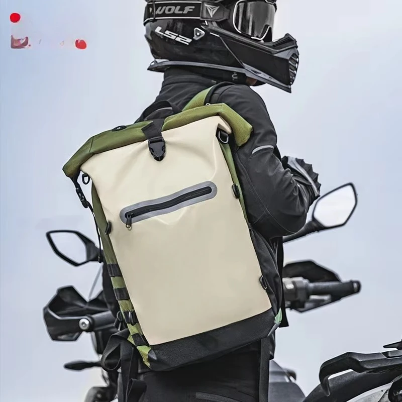 Waterproof backpack with mesh bag, straw, water storage bag.