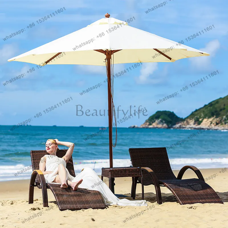 Outdoor lounge chairs, swimming pools, seaside lounge beach chairs