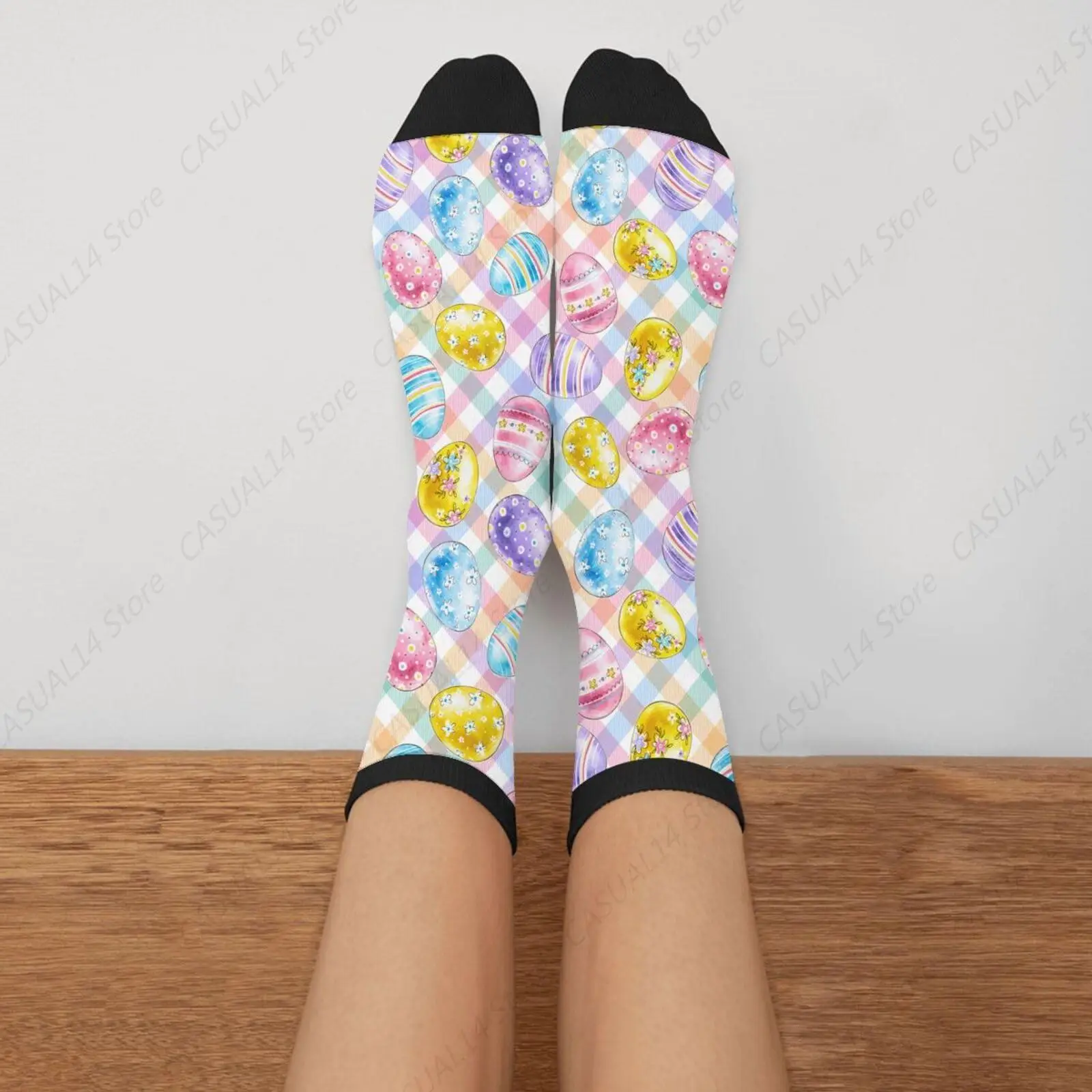 Kaus Kaki Kru Menyenangkan Baru Warna-warni Kotak-kotak Telur Paskah Kaus Kaki Gaun Gila Pria dan Wanita Nyaman Modis