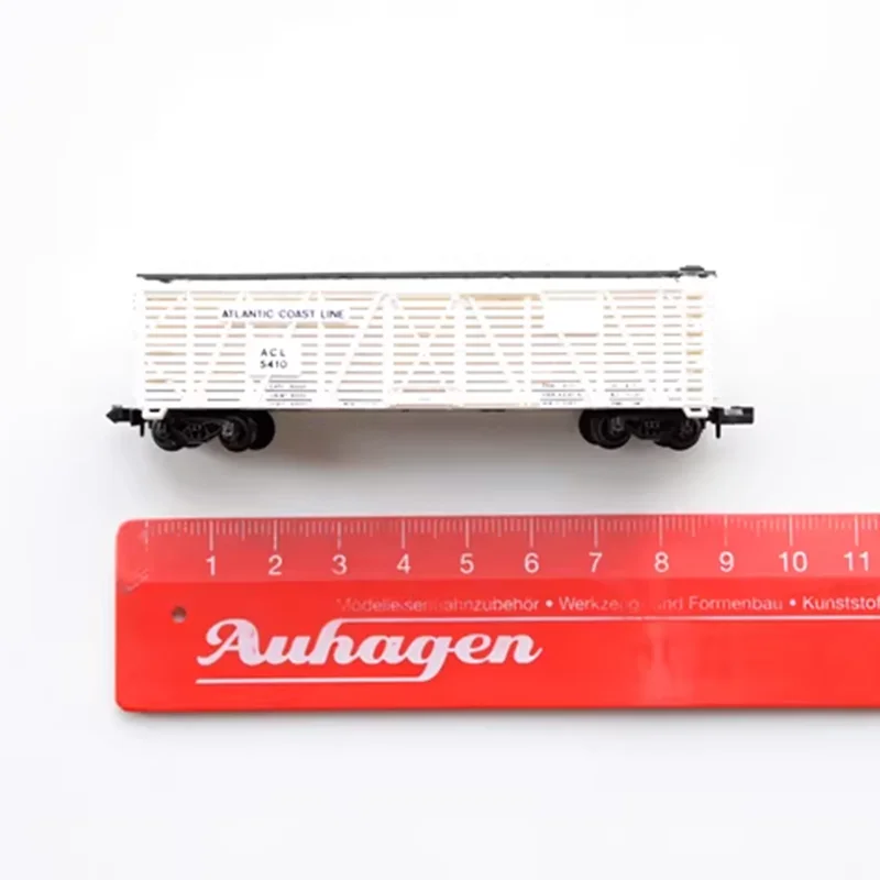 Diecast N Scale 1/160 MP 40-foot White MKT Boxcar Train Model Sand Table Display Adult Collection Souvenir Gift Toys