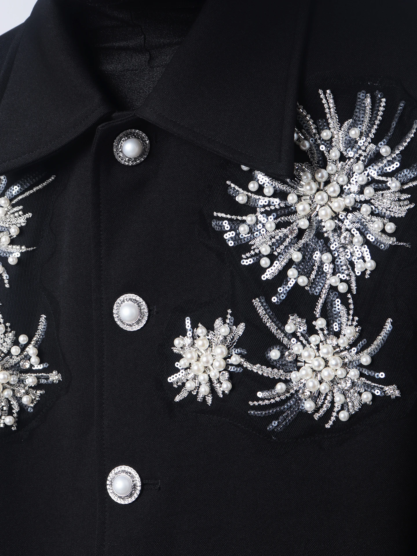 سترة رجالية جديدة لخريف 2025 أنيقة مطرزة باللؤلؤ معاطف عصرية وسيم للرجال سترات فضفاضة مريحة بأكمام طويلة #3