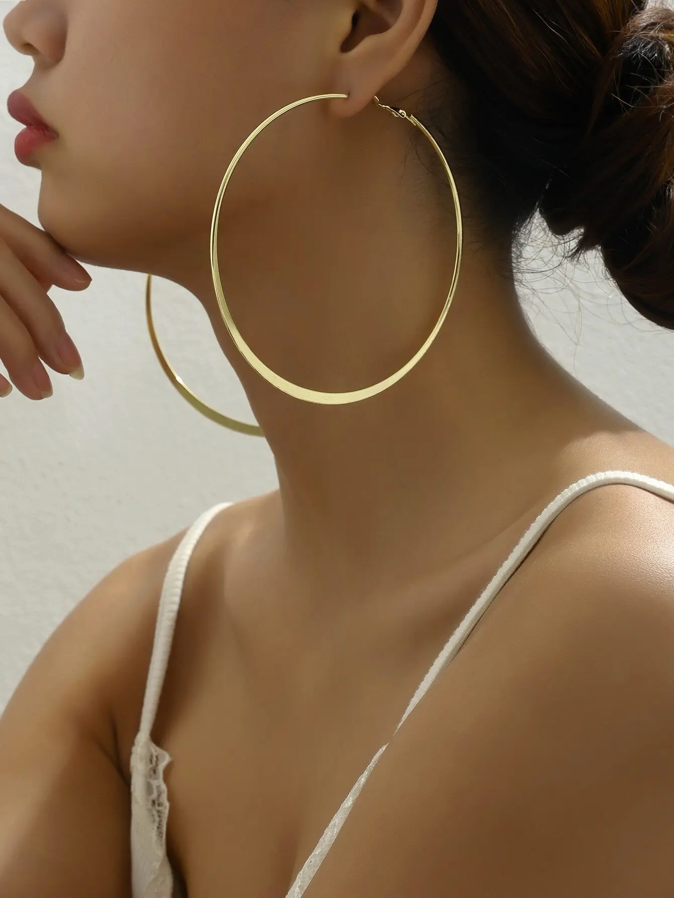 

Large Gold Hoop Earrings for Women - Minimalist Statement Jewelry, Fashionable Everyday Accessory