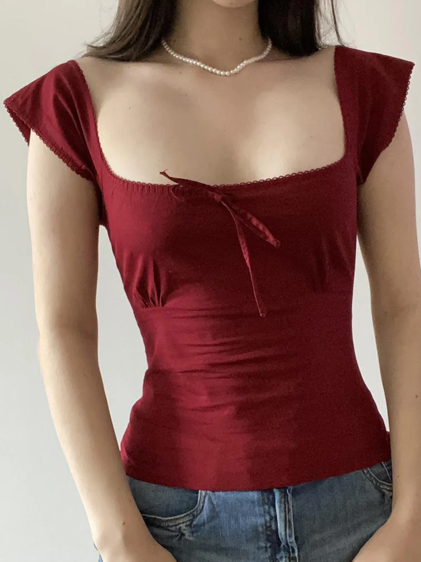 Y2K الأحمر أزياء الصلبة بسيطة الحلو النساء تي شيرت قصيرة الأكمام ضئيلة ساحة الرقبة شيك القوس السببية الأساسية البلوزات