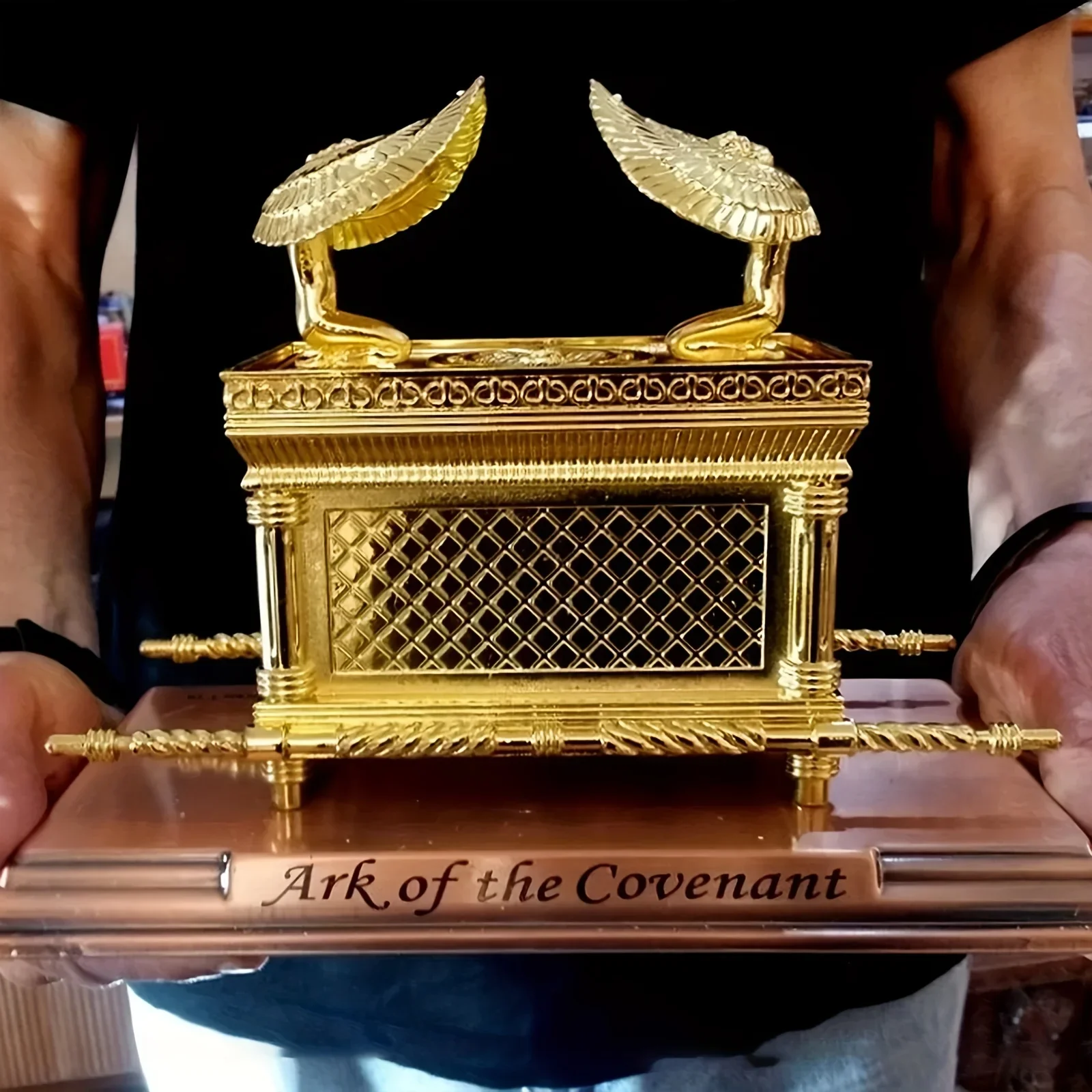 Ark Of The Covenant Figurine Golden Plated Stand Jerusalem Replica Statue Jewish Gift Rod / Manna / Ten Commandments Stone