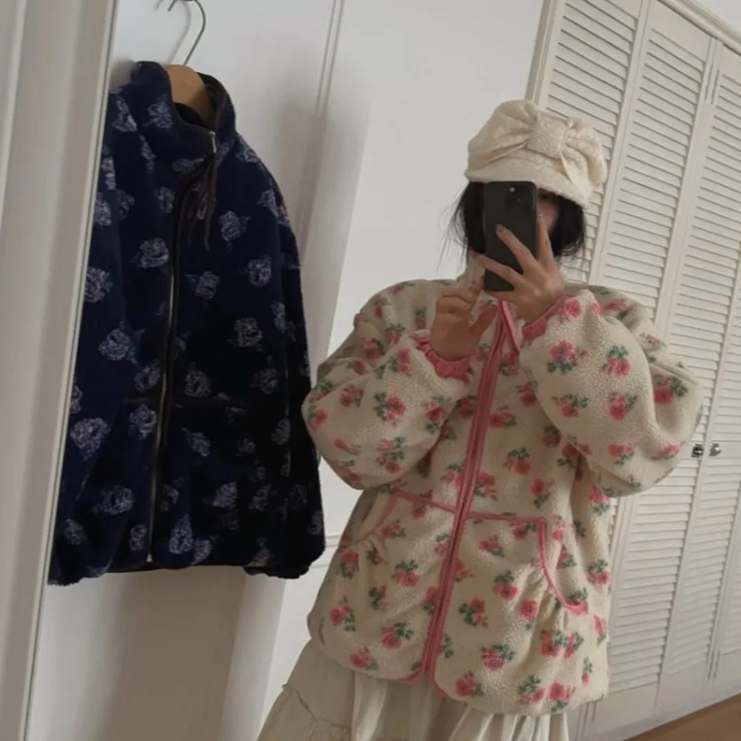 เสื้อแจ็คเก็ตขนแกะสำหรับผู้หญิง ดีไซน์ใหม่สไตล์วินเทจ หวานละมุน ทรงหลวม อุ่นสบาย ซิปยาว สวมใส่สบายๆ สำหรับฤดูหนาว