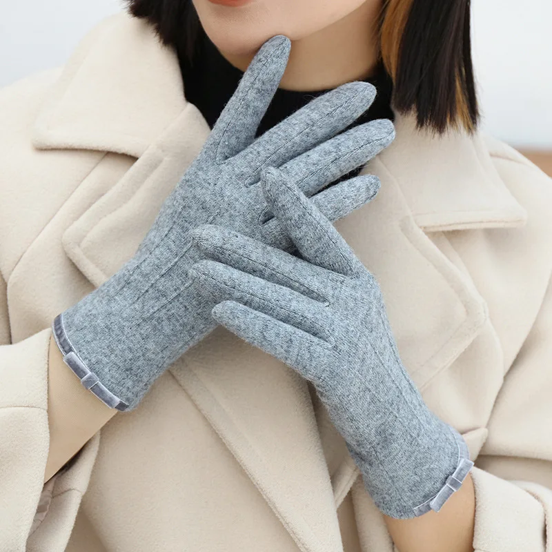 

Women's Winter Tthicken Plush Warm Gloves Outdoor Windproof Elegant Bow Touch Screen Wool Driving Coldproof Cashmere Mitten S324