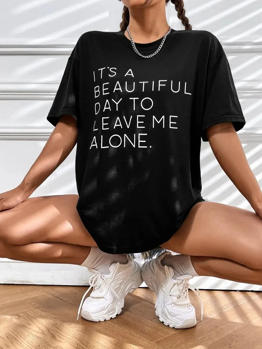 

Plus - Size Casual Trendy - themed Tee, Black Short - Sleeve with Unique Print