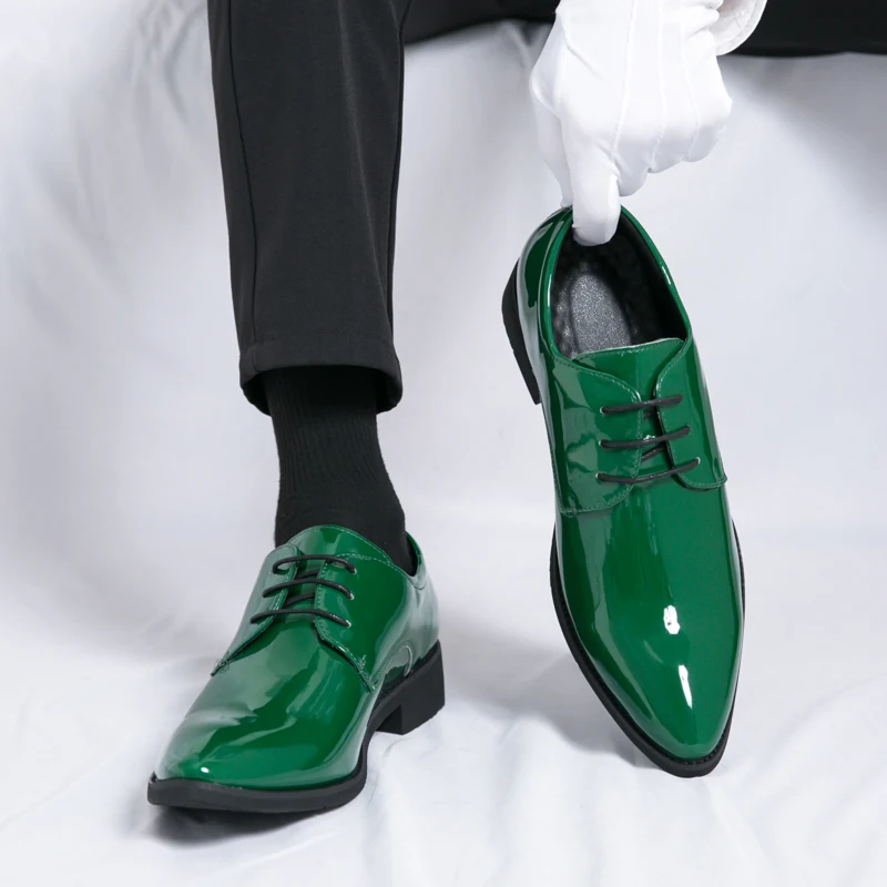 Fashion Glossy Men Derby Shoes Green Pointed Dress Shoes Man Wedding Shoes Lace-Up Leather Party Shoes For Men zapatos de cuero