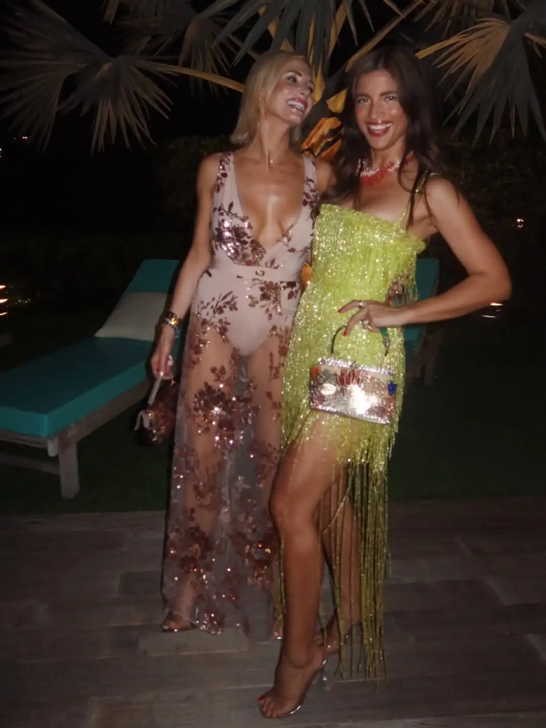 ชุดราตรีผ้าประดับเลื่อมลายเส้นเล็กแบบสายเดี่ยวสุดเก๋สำหรับงานเลี้ยงค็อกเทล งานเลี้ยง งานกลางคืน และงานอีเว้นท์ต่างๆ