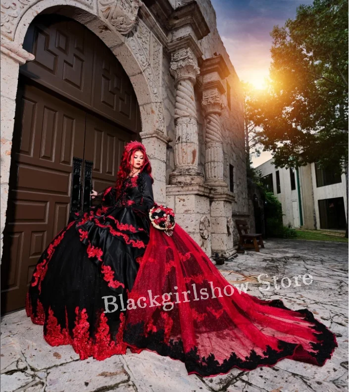 Vestidos de fiesta de princesa de lujo Vestidos de quinceañera Negro Rojo Manga larga Borgoña Apliques de encaje Vestidos de novia góticos Vestidos personalizados