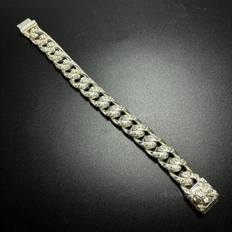 Vintage Embossed Silver Look Skull Bracelet for Men, Minimalist Retro Punk Hip Hop Wristband, Unique Statement Jewelry Gift