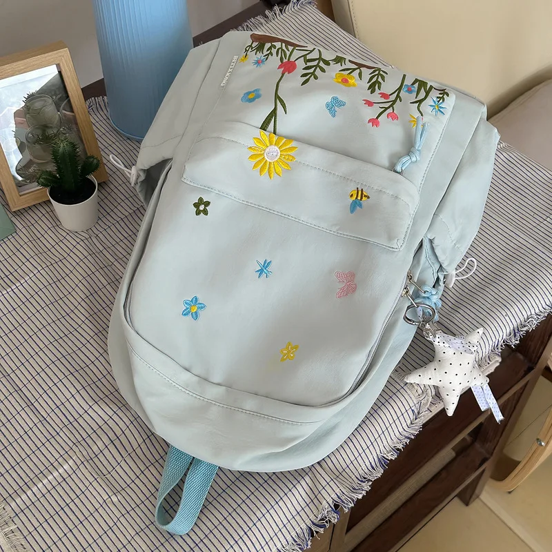 Highly Attractive Star-Shaped Backpack for Middle School Girls, High School Students, and Elementary School Girls with Large Cap