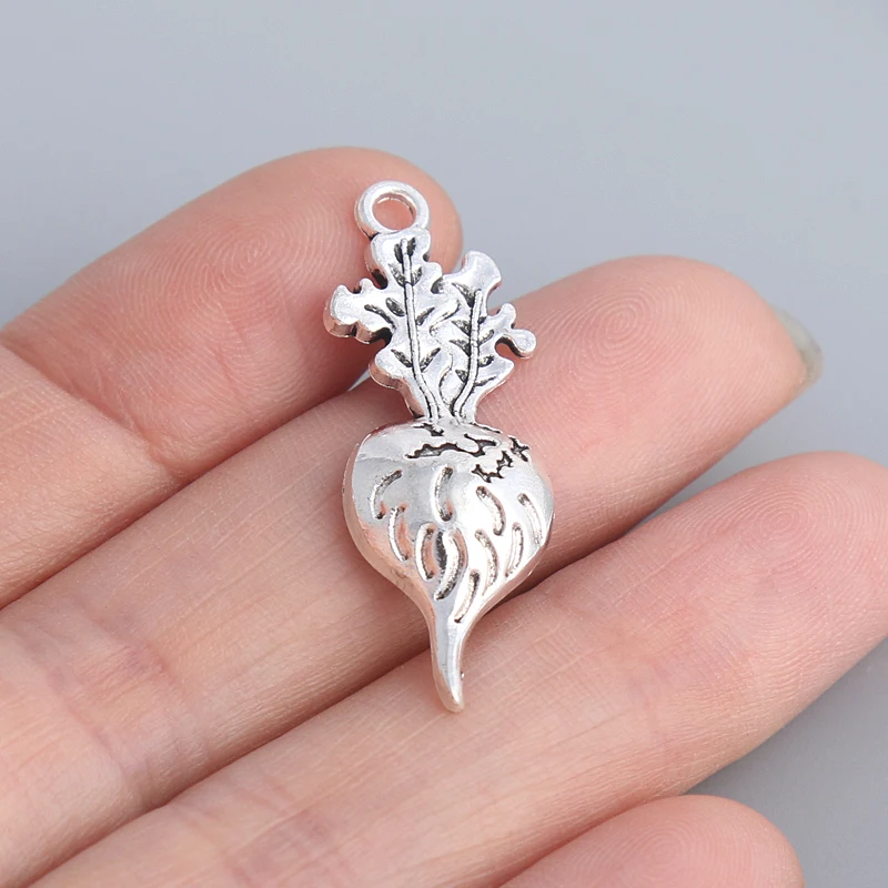 

20pcs Fashion Zinc Alloy Vegetable Radish Charms 13*35mm