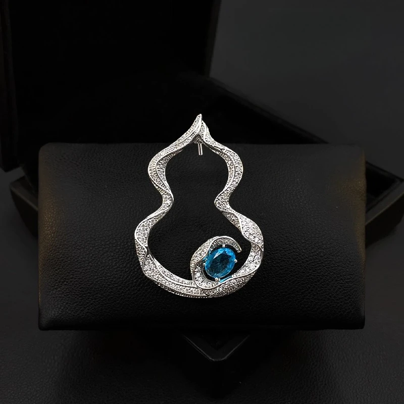 

Elegant Gourd Brooch for Women Dazzling Micro Pave Blue Crystal Pin Suit Accessory Office Party Daily Sparkling Rhinestone 5623