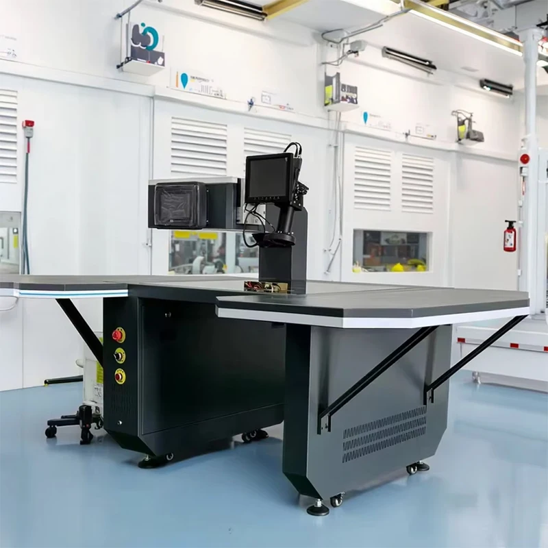 High Peak Power Light Fiber Laser Welding Machine Easy to Operate New Condition-QCW