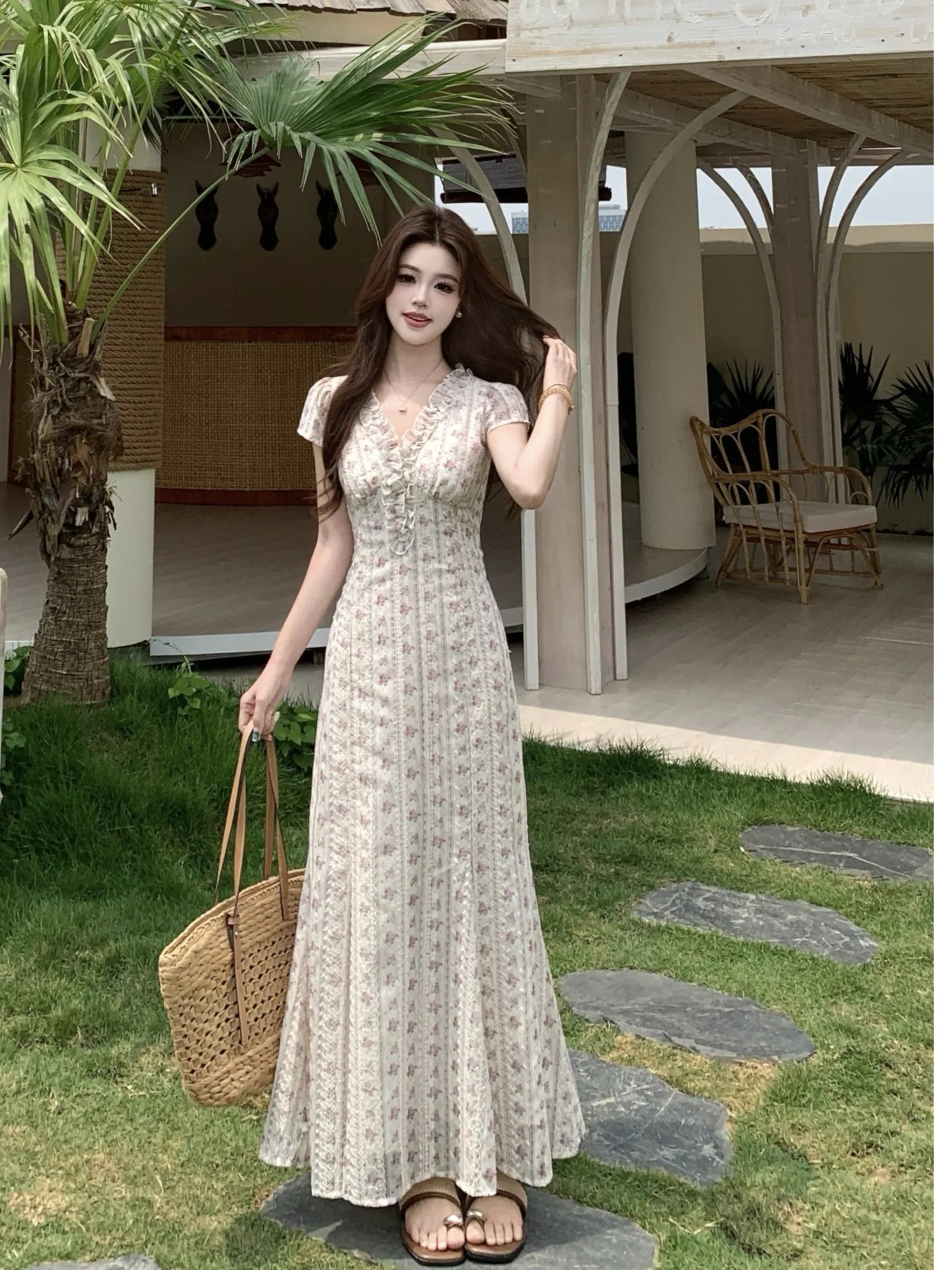 

plus Size Women's Vintage Embroidered Floral Short Sleeve Dress High Waist Long Skirt Commute Style Korean Version Slim Fit