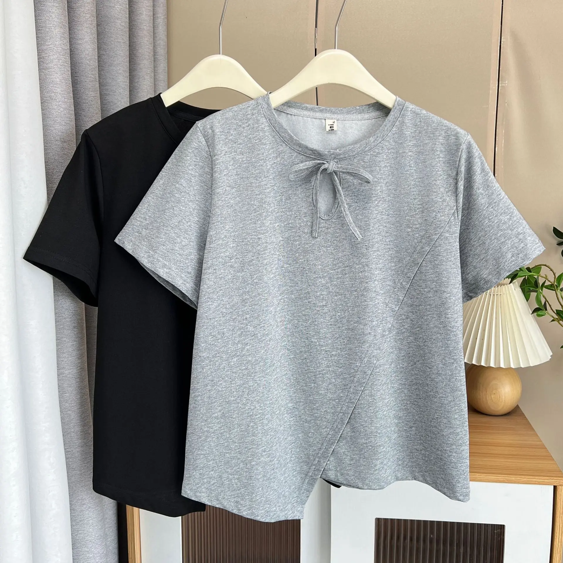 

2025 Plus Size Summer Top New Fashion Design Hollow Out Bow Irregular Short Sleeve Tees 100kg Women T-shirt 982
