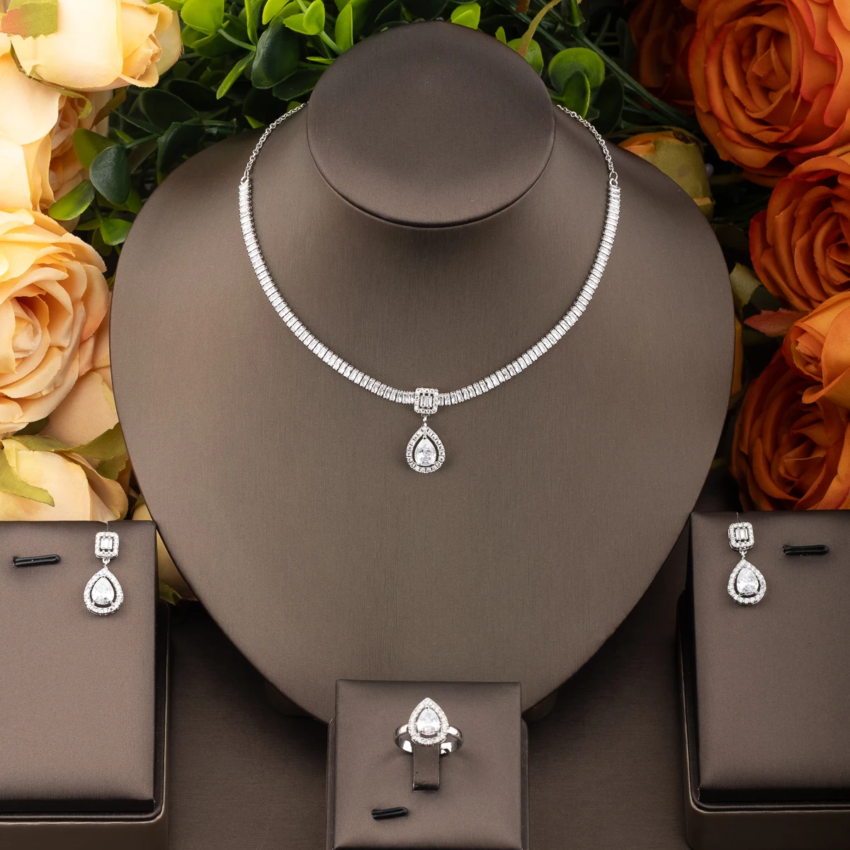 1 set of vintage-style cubic zirconia inlaid lace pendant necklace, earrings, and ring set, suitable for women's banquets and celebrations