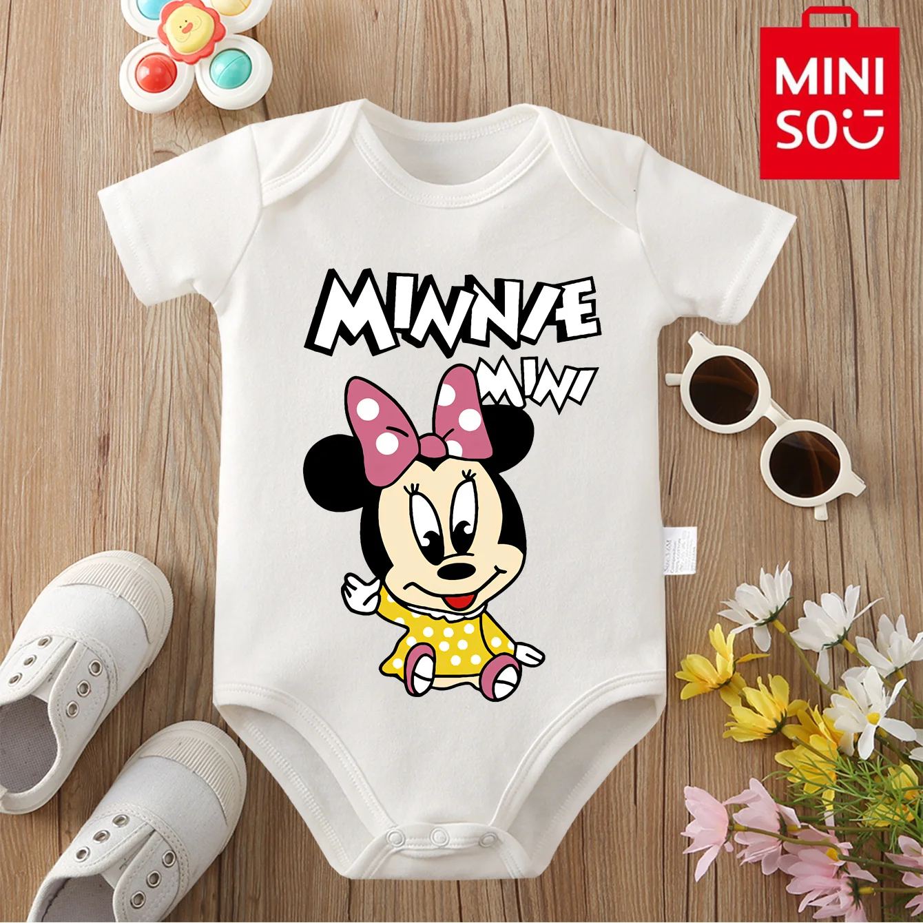 

MINISO & Disney Jointly подпись, 100% хлопок, детская одежда, детский комбинезон, боди с Микки Маусом, милый принт для новорожденных от 0 до 12 месяцев