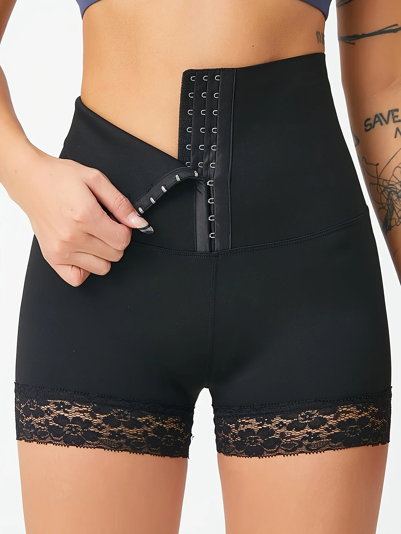 Plus Size Women's High-Waist Lace Trim Casual Shorts Summer New 2.