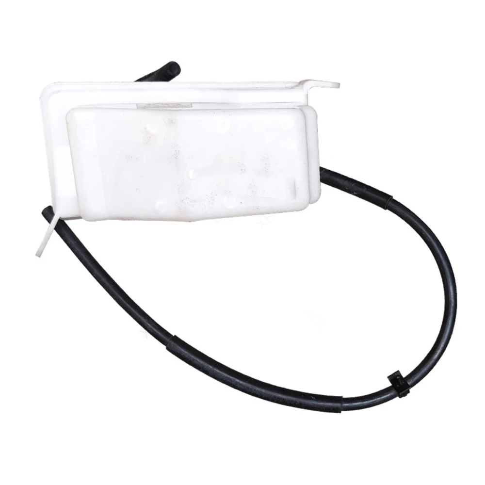 Original Car Radiator Tank Reservoir Storage Expansion Radiator Tank For J3 Iev4 1311100u8010 High Quality