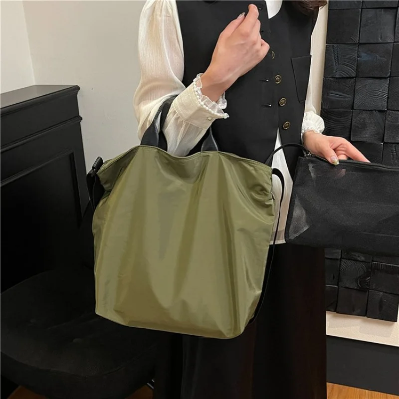 

High-End Ladies Tote Bag Crafted From Fine Leather Featuring High-End Quality And Paris Commuter Elegant Look​