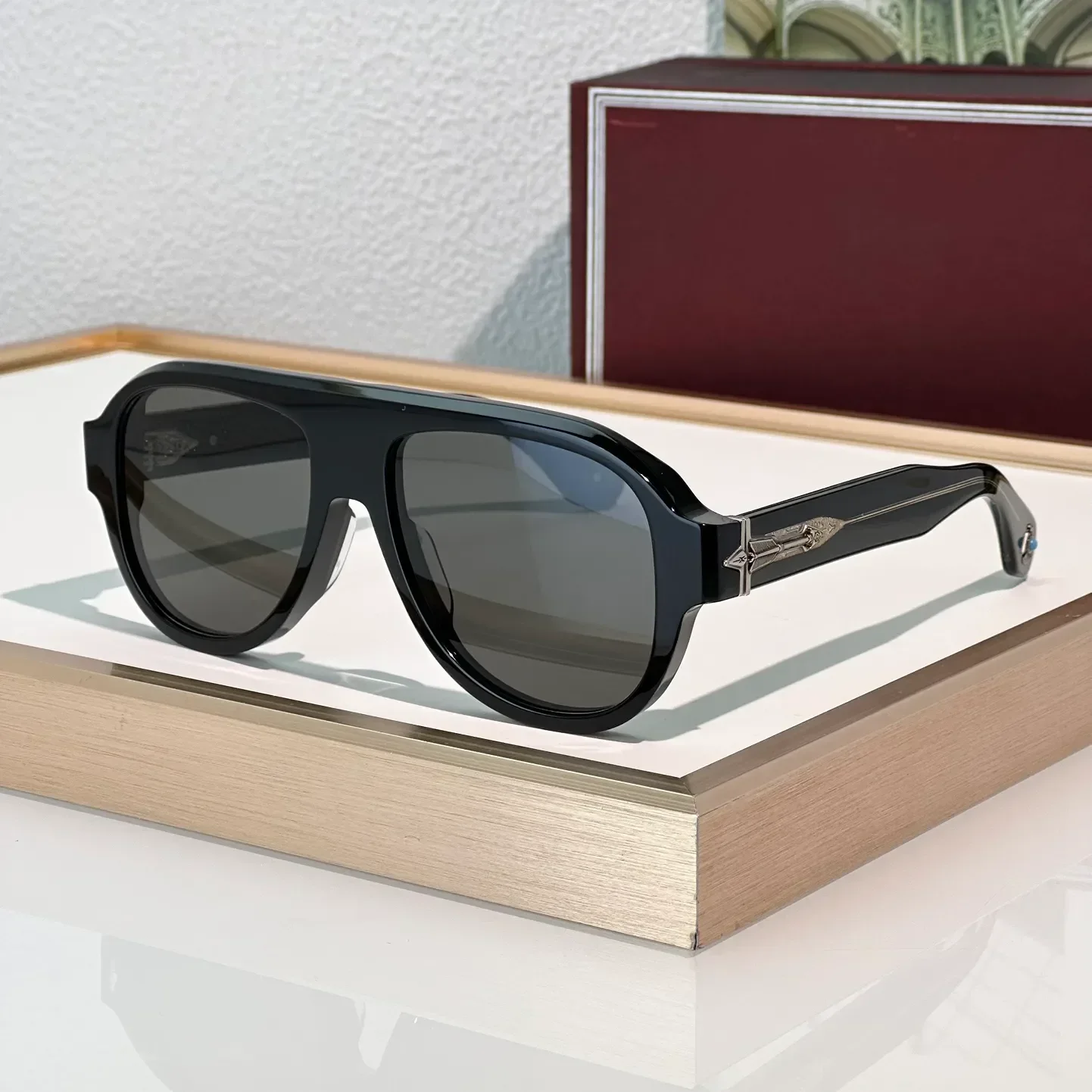 نظارات شمسية عصرية للنساء والرجال طراز Driftwood Noir مضادة للأشعة فوق البنفسجية بتصميم كلاسيكي بإطار كامل نظارات صندوق عشوائي