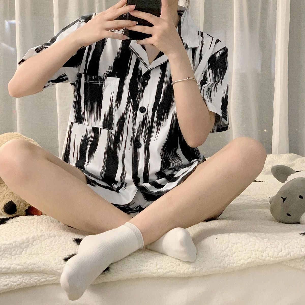 Summer New INS Style Pajamas Women's Set Irregular Stripes Relaxed Casual Outwear Short Sleeve Shorts Cardigan Homewear