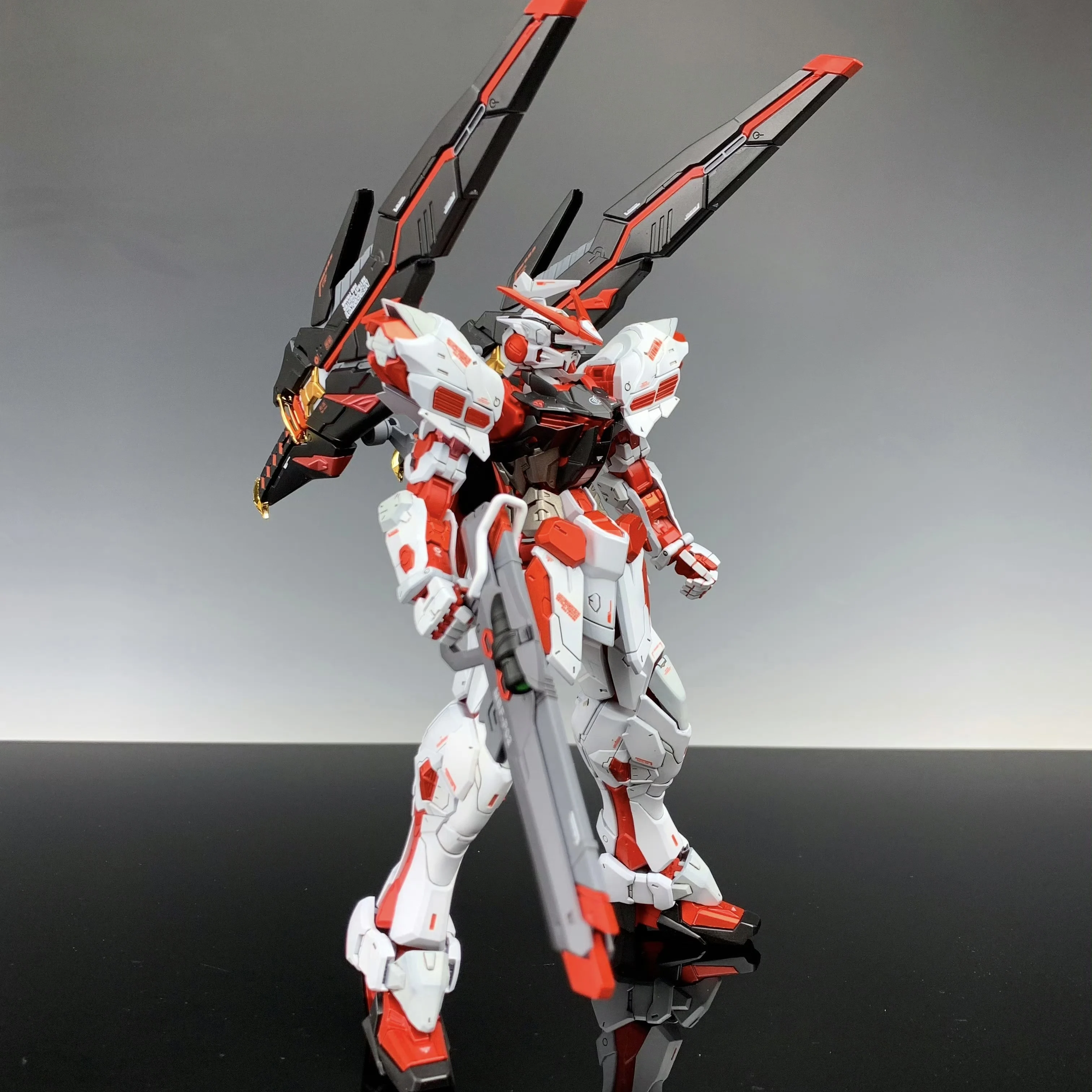 Daban Mg 1/100 8807 عمل الشكل الأحمر ضلال الإطار المريخ سترة إعادة طباعة Mbf-P02 أطقم منمذجة الجمعية الشكل روبوت جمع لعبة نموذج #6