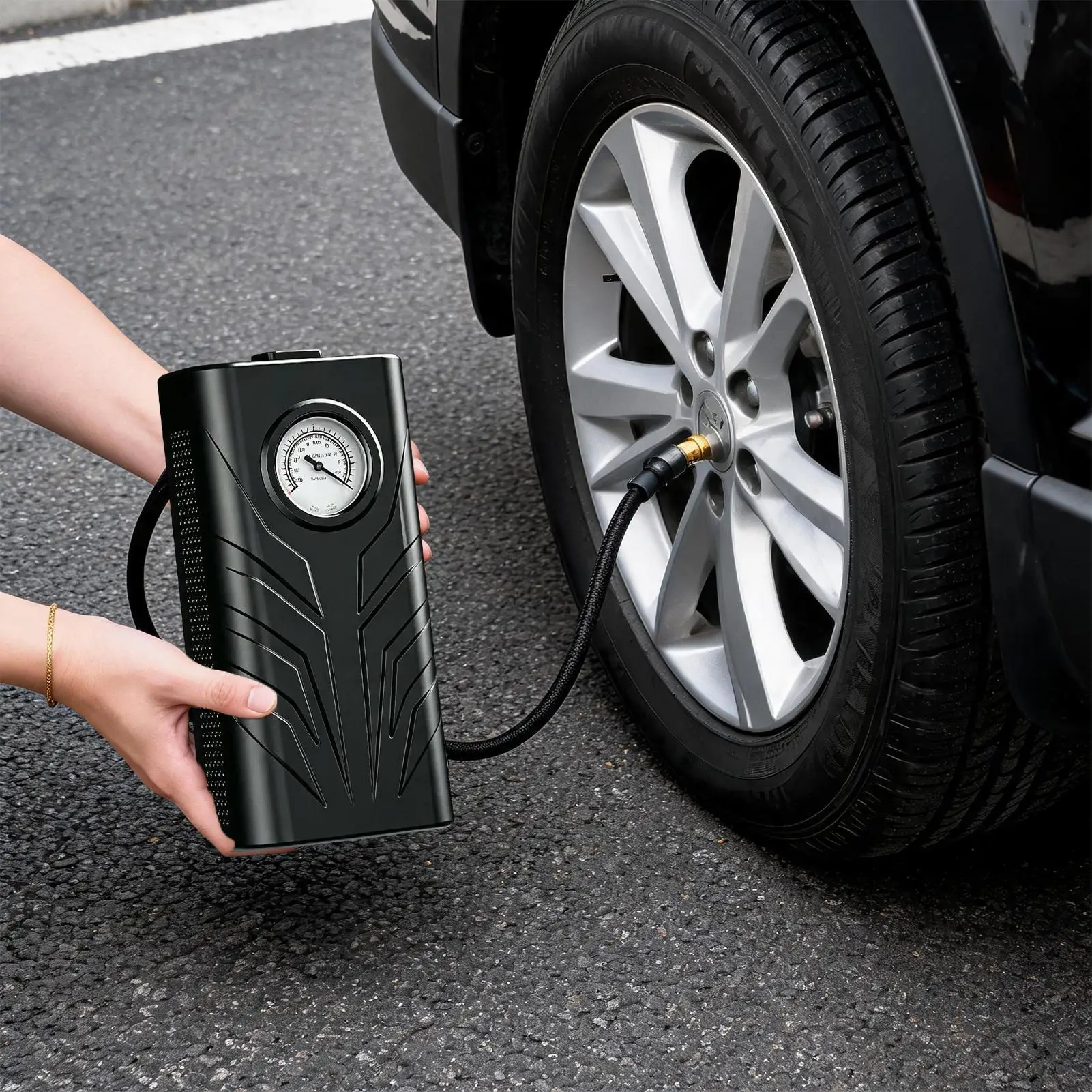Wireless Car Air Pump With Pressure Gauge Battery Powered Car Tire Inflator Tire Pressure Display Inflator For Bicycle Tire