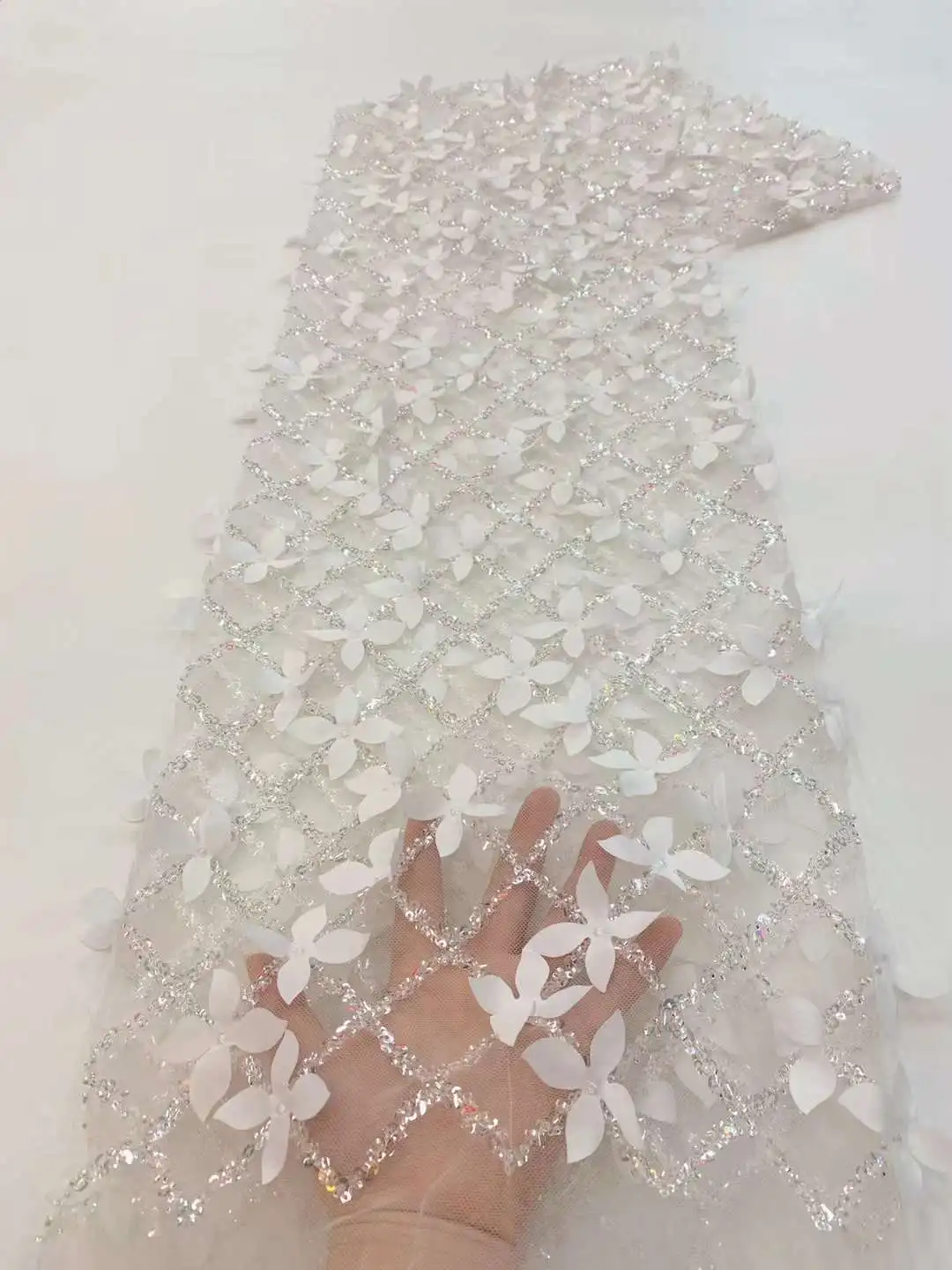 

Luxury White 3D Lace Fabric 2023 High Quality Lace Material African Nigerian Groom Sequins Lace Fabrics For Party Dress 5 Yards