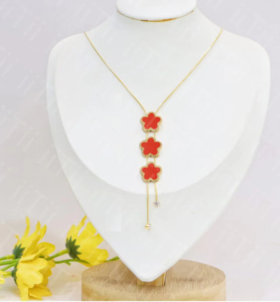 The new 2024 hot fashion classic four-leaf clover/five-leaf flower necklace dress chain for women's party jewelry gifts