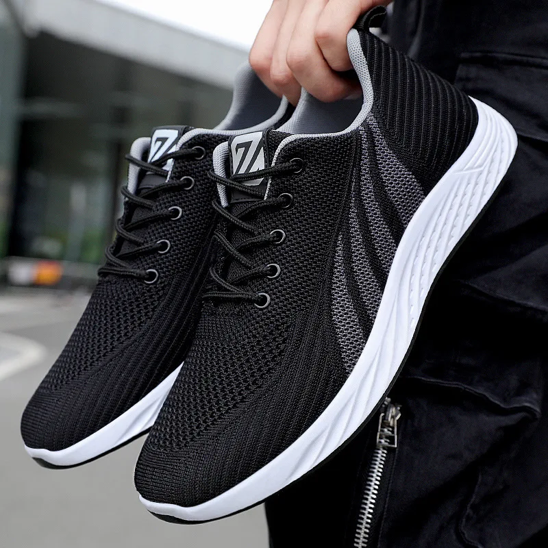 Hard-Wearing Men's Sport Shoes for Outdoor Activities Breathable Sneakers with Sweat-Absorption Technology