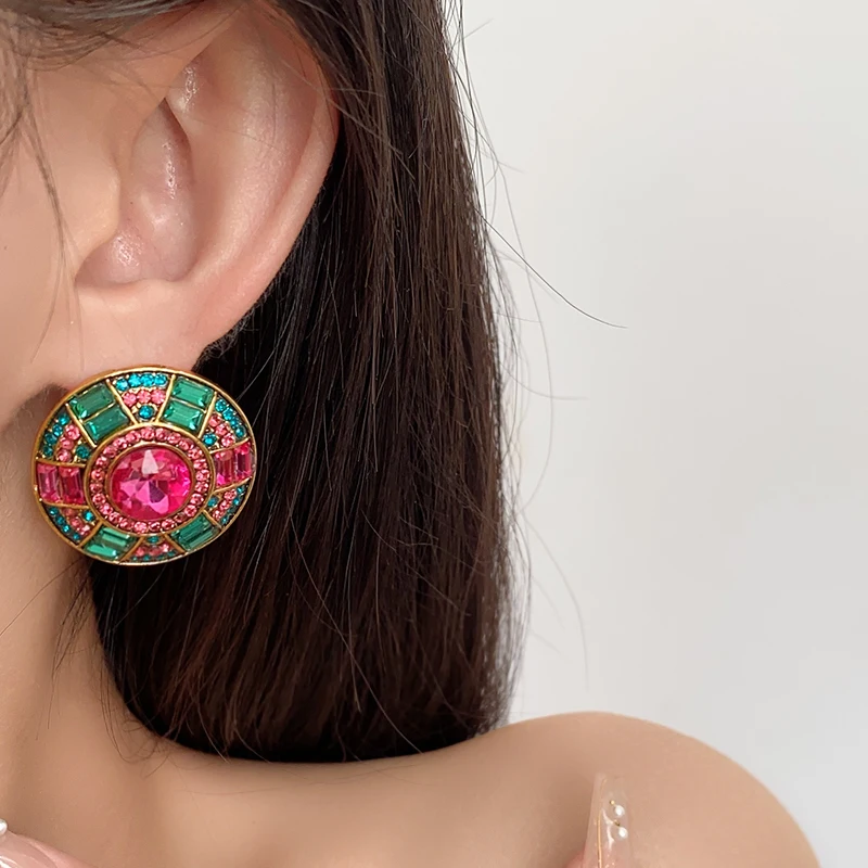 Two-piece Women Jewelry Sets Rhinestone Round Earrings Necklace Set Retro Light Luxury Emerald Exaggerated Accessories view 5