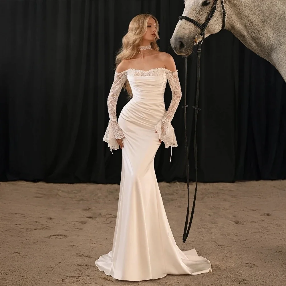 

Custom Princess-Style Off-Shoulder Wedding Dress with Lace Sleeves — Elegant Satin Ruched Fishtail Bridal Gown