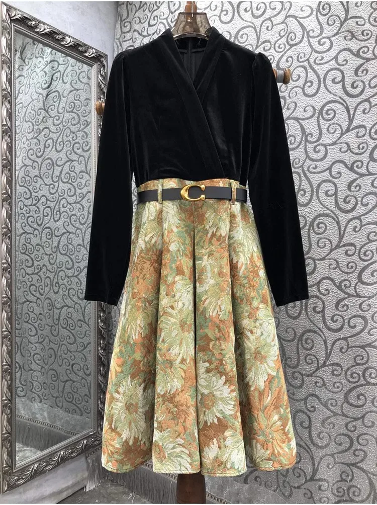

New 2023 Autumn Winter Runway Style Dress High Quality Ladies Velvet Vintage Jacquard Prints Belt Deco Long Sleeve Dress XL