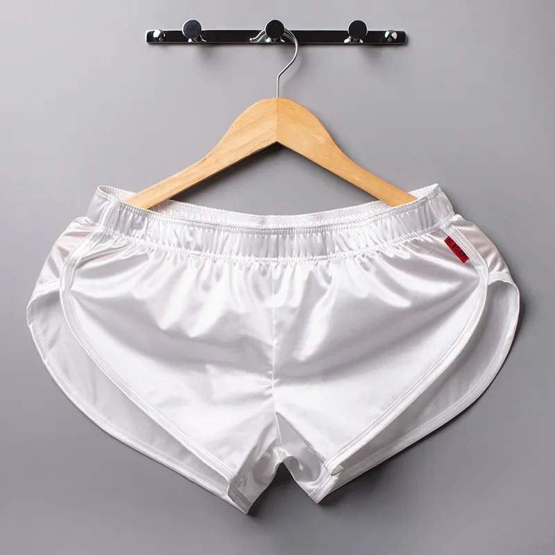 Calças aro suaves e sedosas masculinas jovens sexy garfo lateral solto correndo ginásio shorts esportivos de secagem rápida simples e confortável