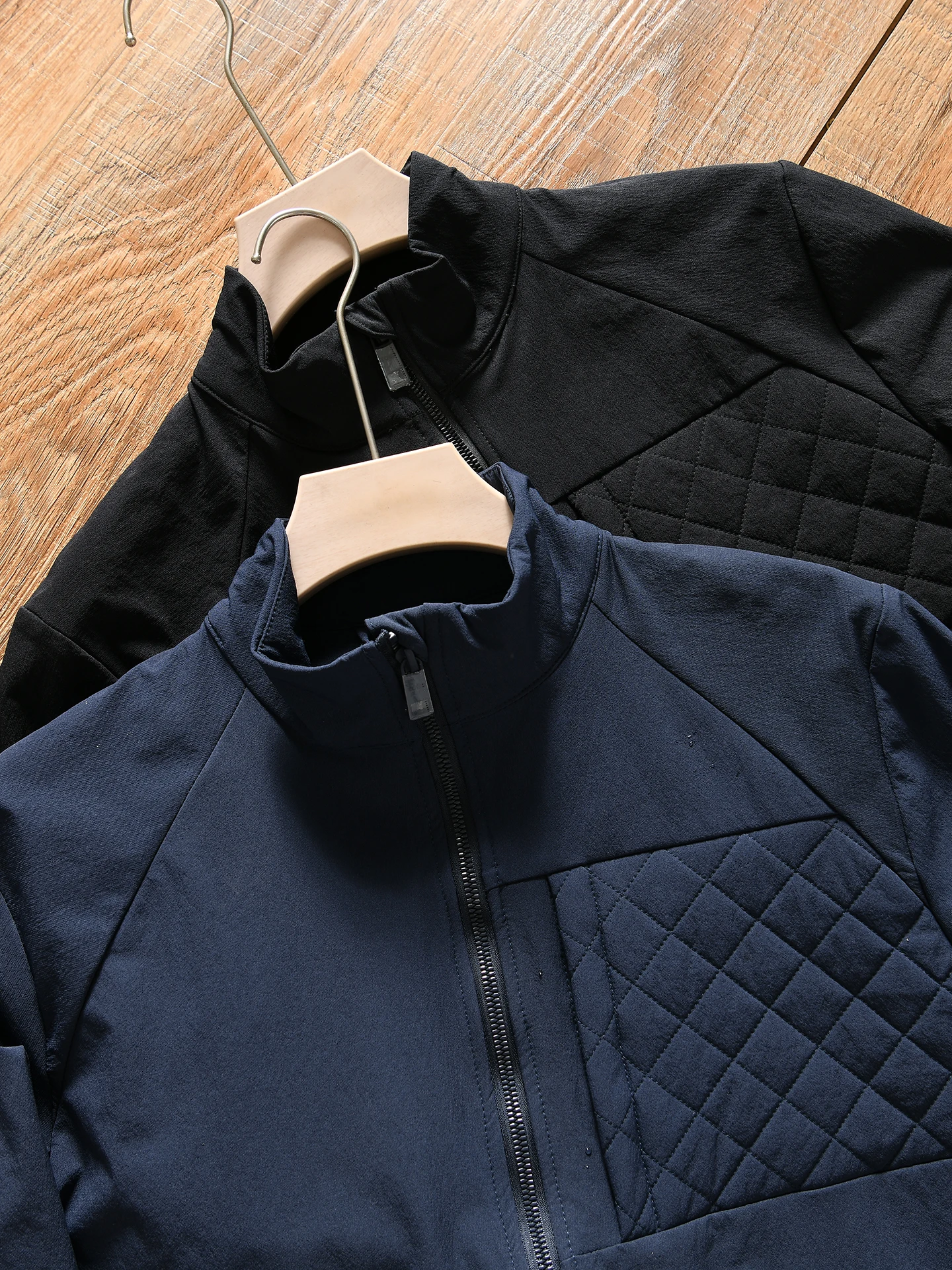 Ecuador 3D Tailored Softshell Stand Collar Men's Outdoor Sports Jacket Autumn Youth Fashion Polyester Nylon Composite Fiber
