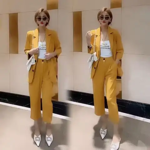 Plus Size Plus size Suit Set Women 2024 New Korean Fashion Elegant Back Split Casual Cropped Pants Two-piece Set