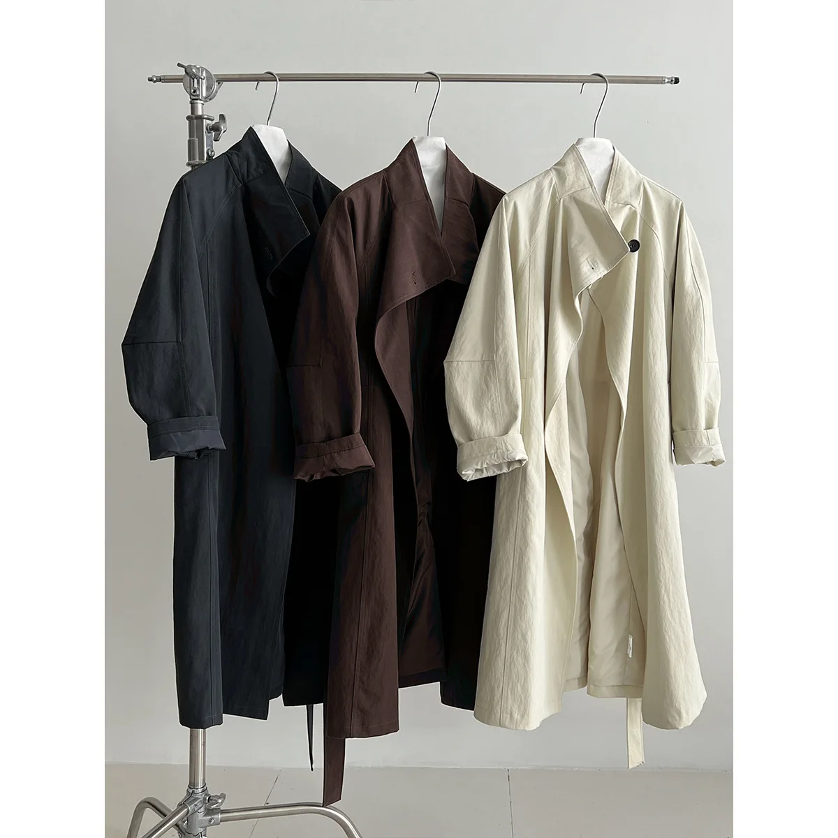 SuperAen Koreanischen Stil Stehkragen Lange Trenchcoat für Frauen Herbst Neue Oversize Einfarbig Einzigen Taste Mäntel