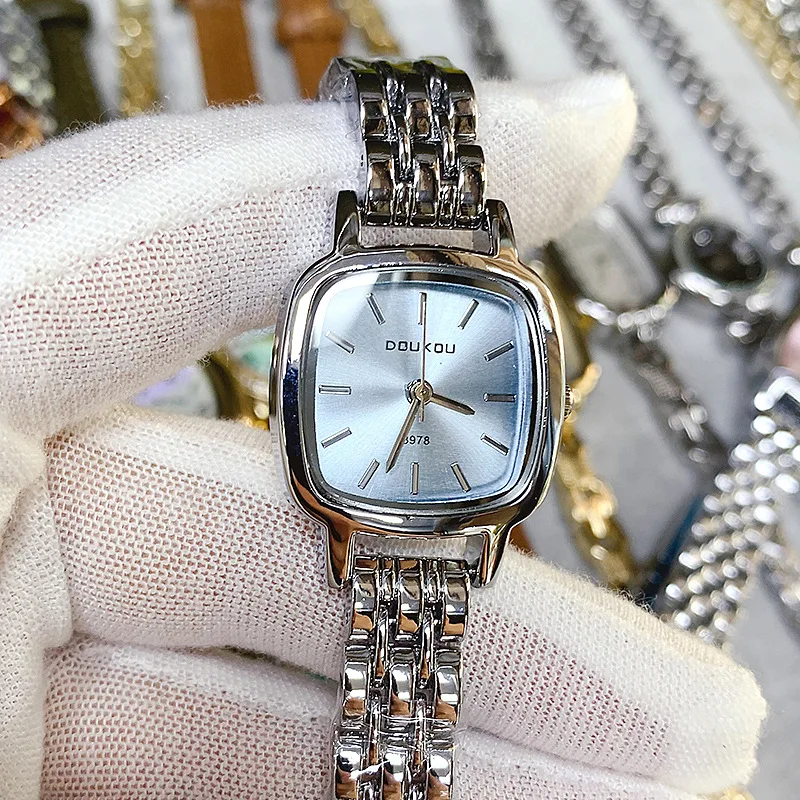 

New Square Women'S Watch, Korean Style, Simple And Elegant Design, High-End Luxury Women'S Wristwatch, Watch Accessory.