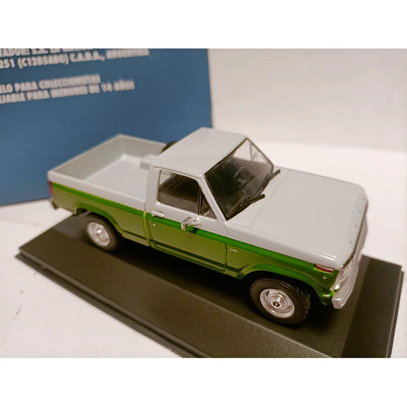 1:43 Scale Ford F-100 1982 Alloy Car Model Collection Ornaments