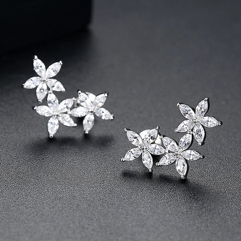 LUOTEEMI Sexy Daisy Chic Flowers Blossoming Stud Earrings for Women Wedding Cubic Zircon White Gold Color Fashion Jewelry Gift