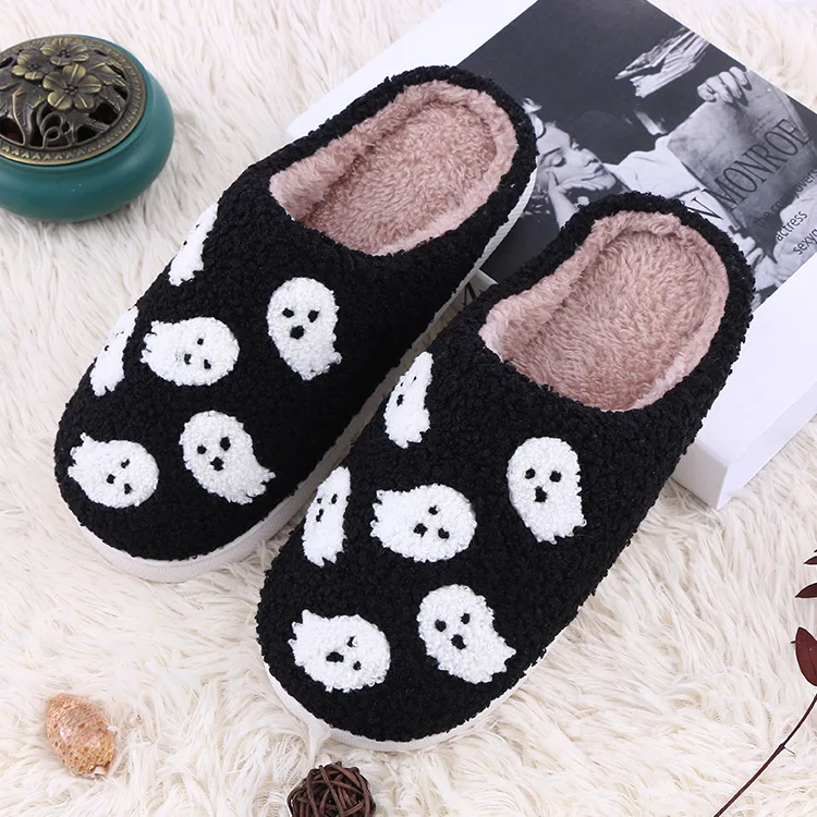 Halloween Ghost Plush Slippers Flat Thermal Slippers Comfortable Soft Furry Slipper Anti Slip Cute Spooky Slippers for Men Women