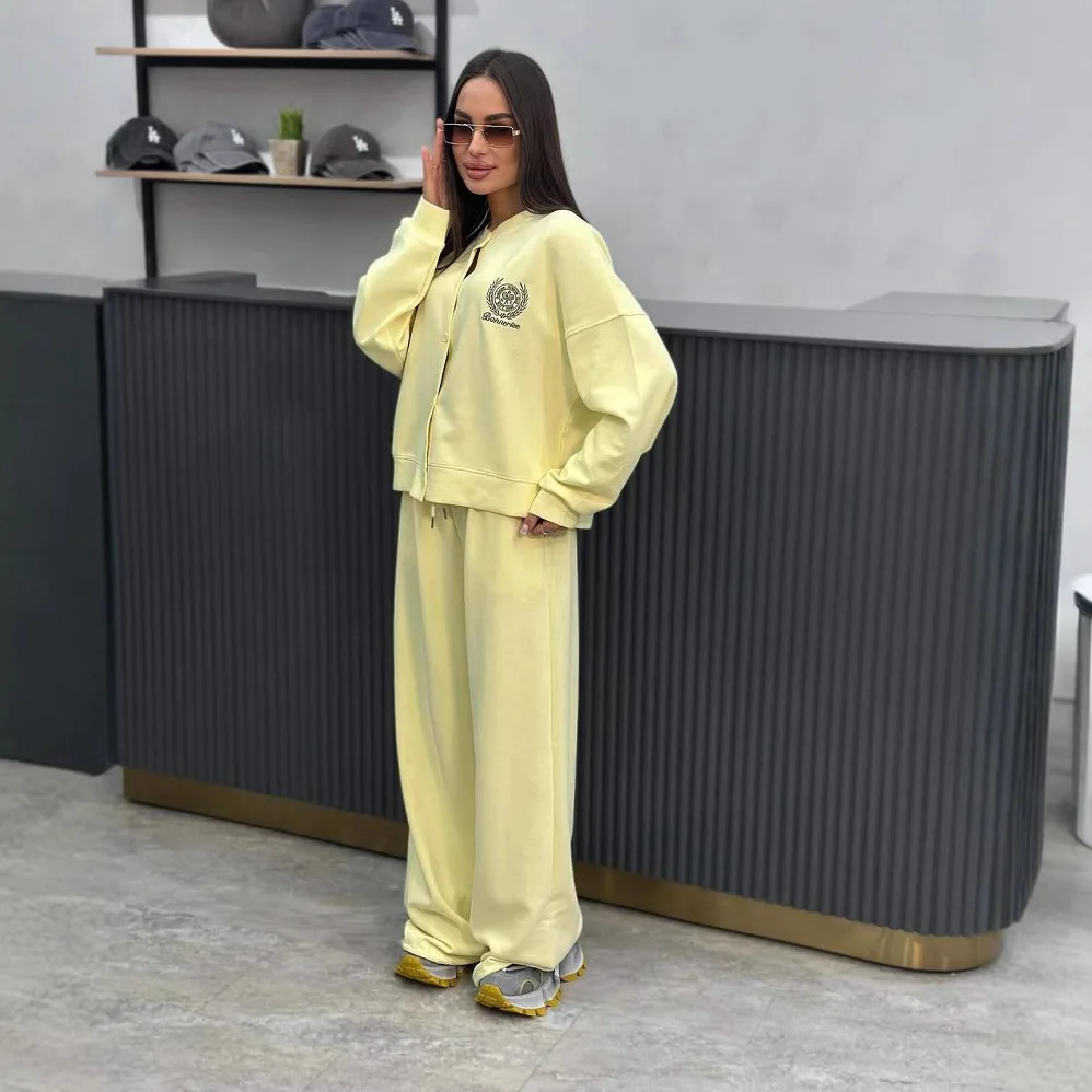 

2025 New College Style Sports Women's Loose Embroidery Design Baseball Jersey Cardigan Sweatshirt Sweatpants Set