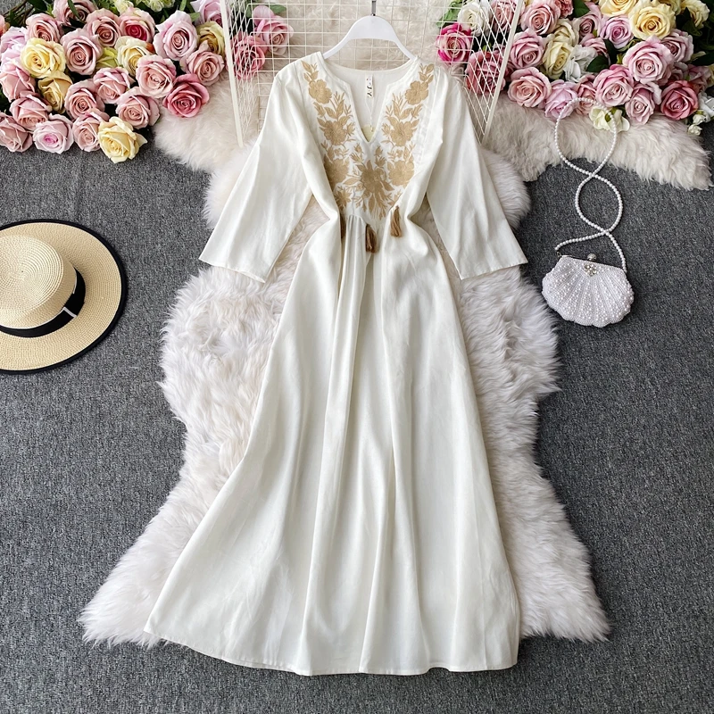 

2023 Cotton and Hemp Ethnic Style V-Neck Dress Embroidered Tassel Travel Skirt Super Fairy Bohemian Retro Big Swing Long Dress