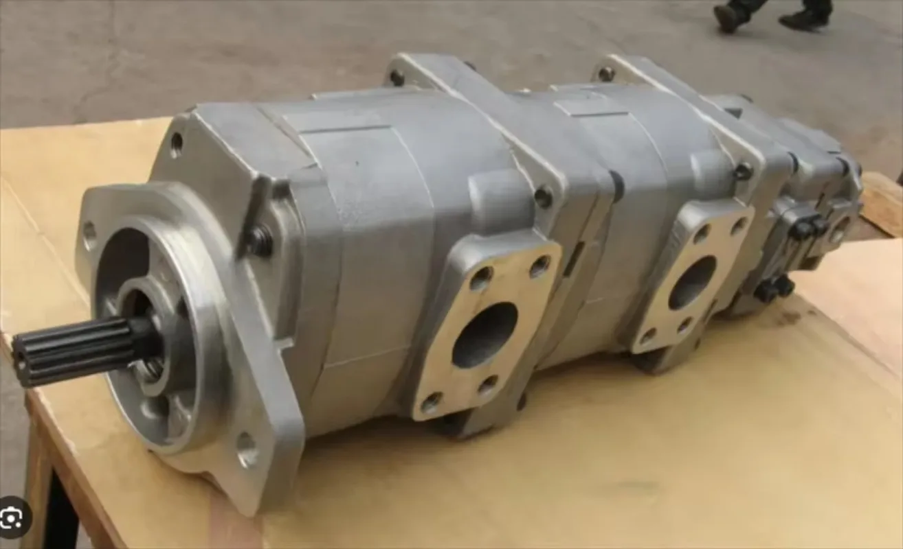 PC30-3 PC20-3 Excavator Parts Hydraulic Pump Assembly 705-56-14000 Hydraulic Main Pump Fast Delivery