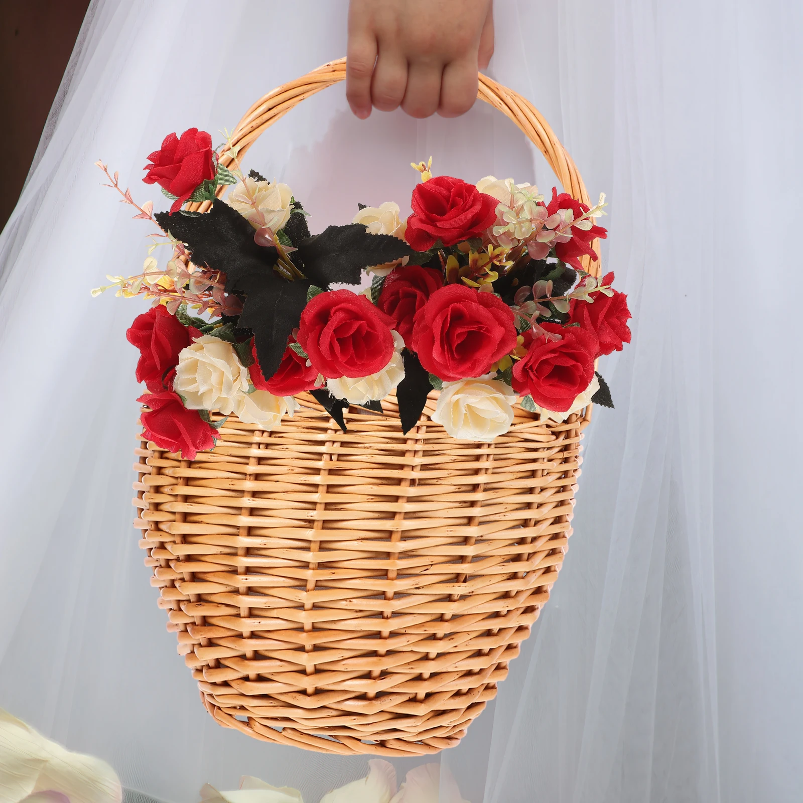 

Wicker Flower Handwoven Picnic Baskets Portable Woven Decorative Storage Solution Outdoor Family Picnic Camping Travel Fruit