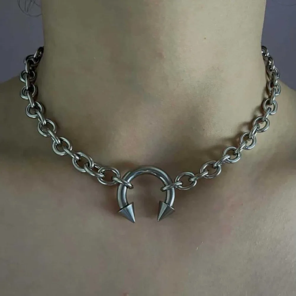 Fashion Punk Nose Clip Necklace Retro Gothic Choker Necklace Thick Round Ring Geometric Chain Rivet Necklace Gifts image 2